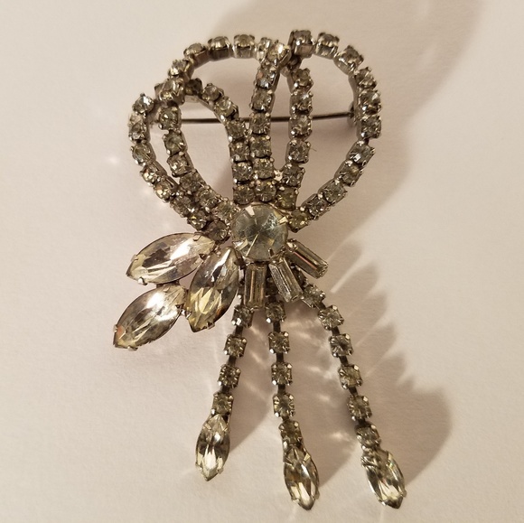 REALTOR GODDESS Professional Rhinestone Realtor pin REALTOR GODDESS Professional Rhinestone Realtor pin